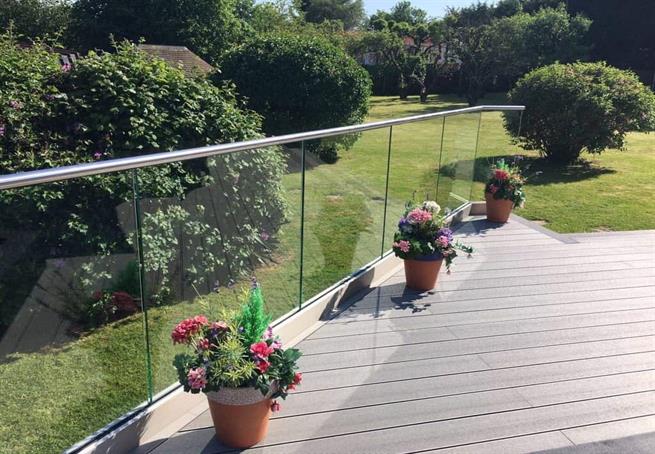 STAKLENE OGRADE - ZASTAKLJIVANJE TERASE